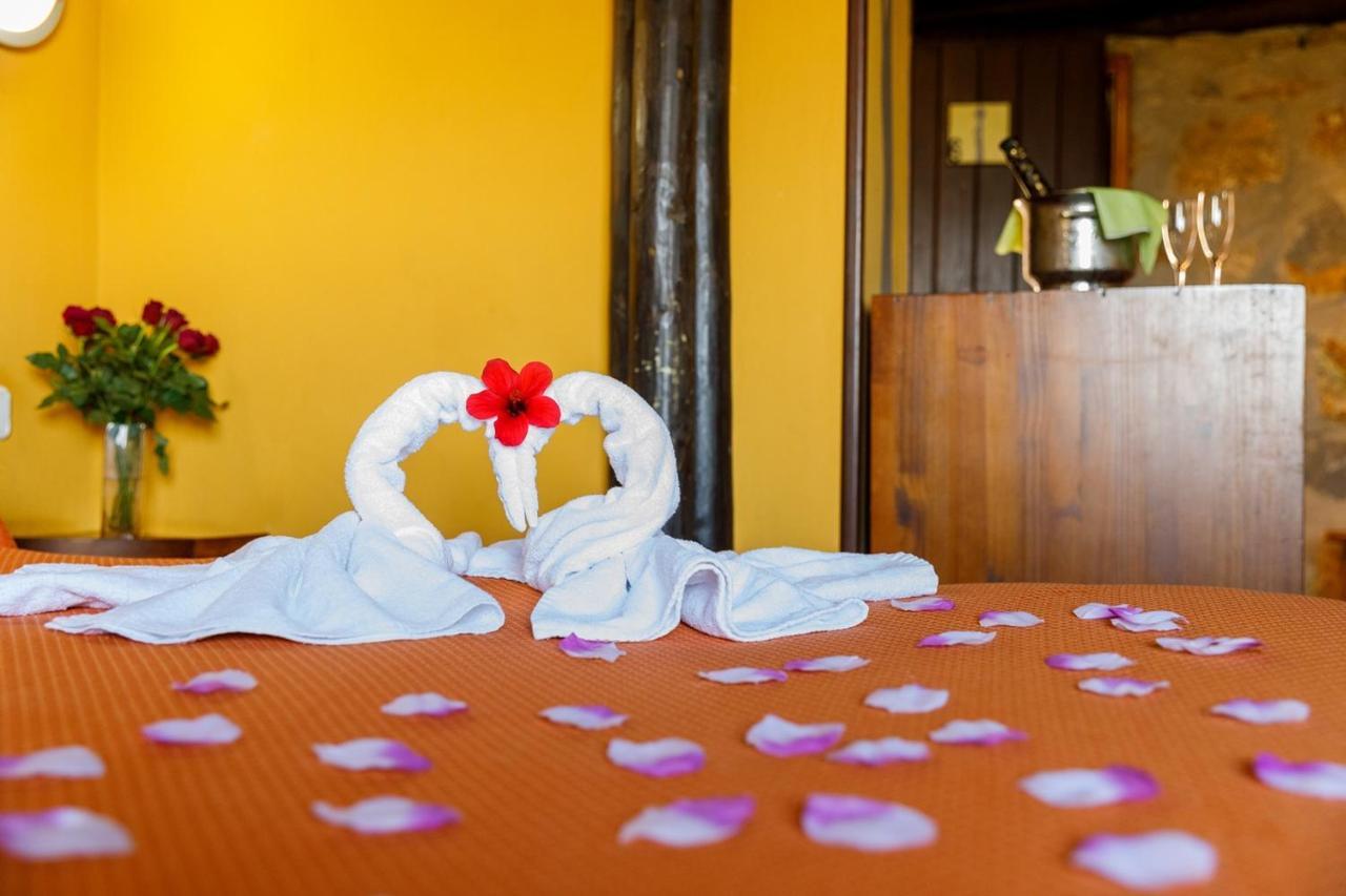 Hotel Selwo Lodge - Animal Park Tickets Included Estepona Exterior photo