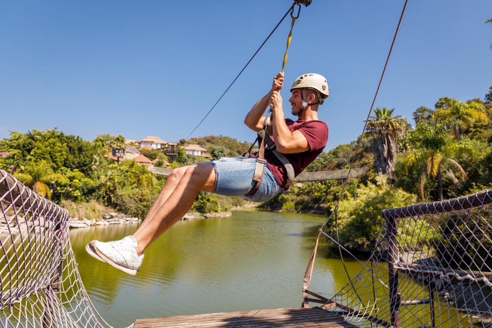 Hotel Selwo Lodge - Animal Park Tickets Included Estepona Exterior photo
