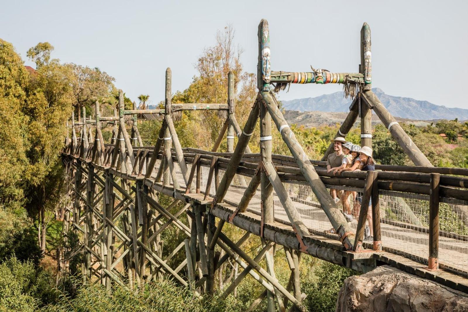 Hotel Selwo Lodge - Animal Park Tickets Included Estepona Exterior photo